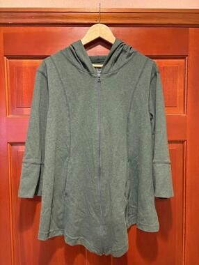 LUR Hooded Zip Jacket – Size Large